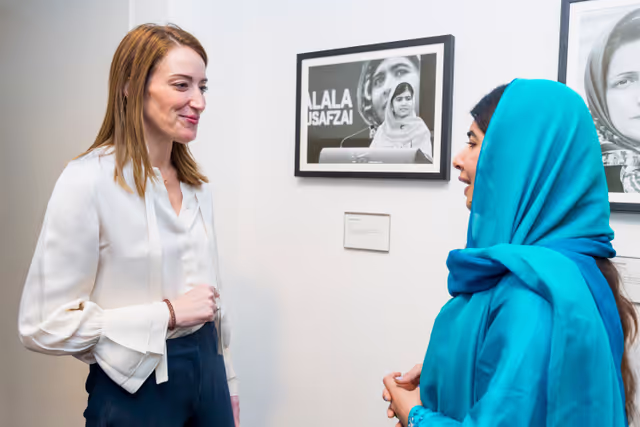 Photo 11: Roberta METSOLA, EP President meets with Malala YOUSAFZAI, 2014 Nobel Peace Prize Laurea