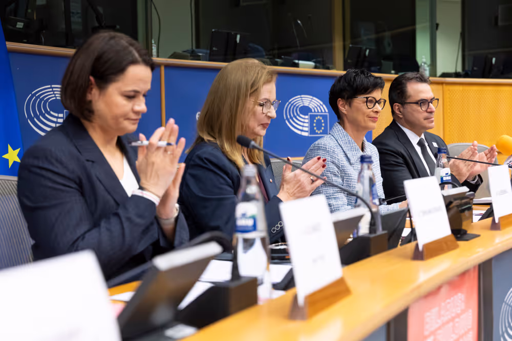 IDEA - Belarus: Building Foundations For Democratic Change