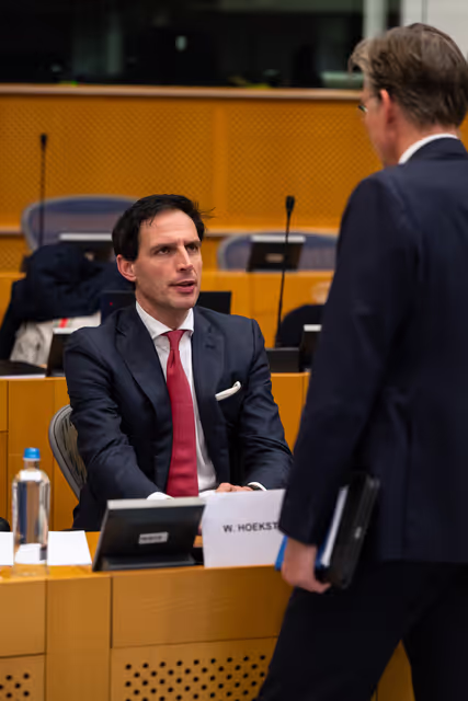 Φωτογραφία 21: ENVI trilogue - EU 2040 climate target