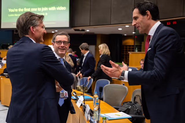 Φωτογραφία 17: ENVI trilogue - EU 2040 climate target