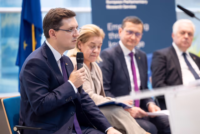 Fotografi 18: Securing the Eastern Flank: Ensuring a Level Playing Field for CEE Farmers