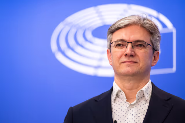 Fotografie 32: Press conference on the Pharmaceutical Package provisional agreement