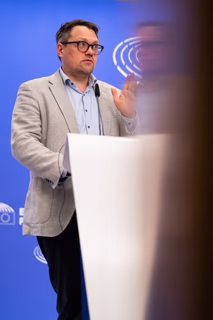 Fotografie 9: Press conference on the Pharmaceutical Package provisional agreement