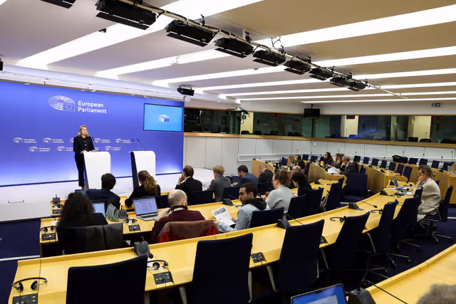 Pre-session briefing