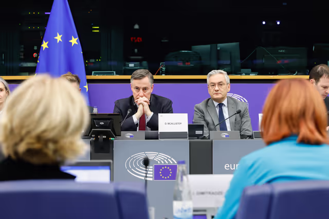 Foto 10: AFET DEVE DROI - Exchange of views with the 2025 Sakharov Prize Laureates