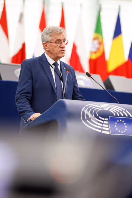 Photo 35: EP Plenary session - Amending certain CAP Regulations