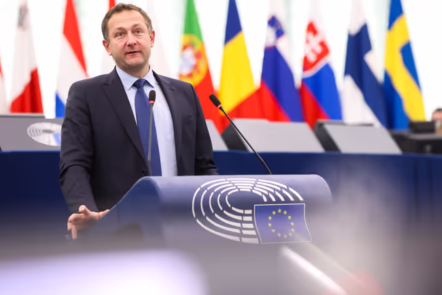 Photo 44 : EP Plenary session - Incentivising defence-related investments in the EU budget to implement the ReArm Europe Plan
