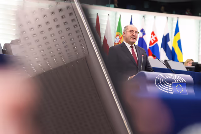 Photo 24 : EP Plenary session - Incentivising defence-related investments in the EU budget to implement the ReArm Europe Plan