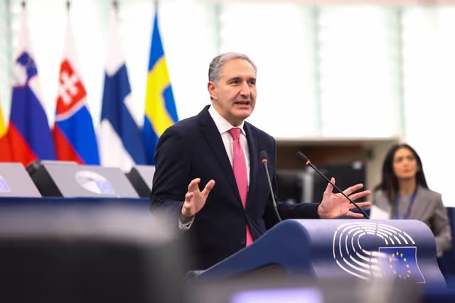 Photo 6 : EP Plenary session - Incentivising defence-related investments in the EU budget to implement the ReArm Europe Plan