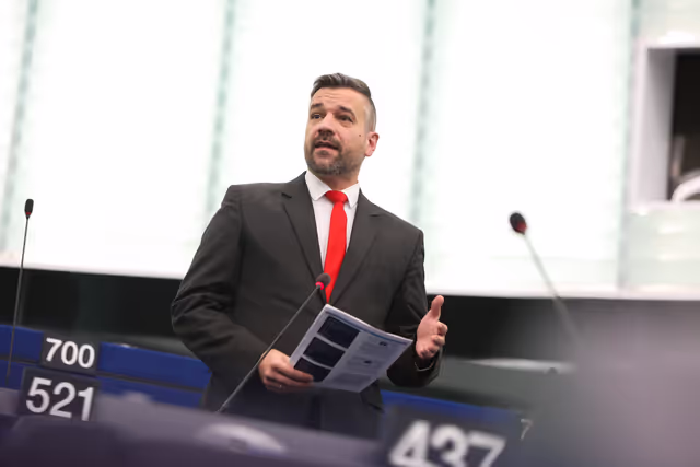 Photo 1 : EP Plenary session - Incentivising defence-related investments in the EU budget to implement the ReArm Europe Plan