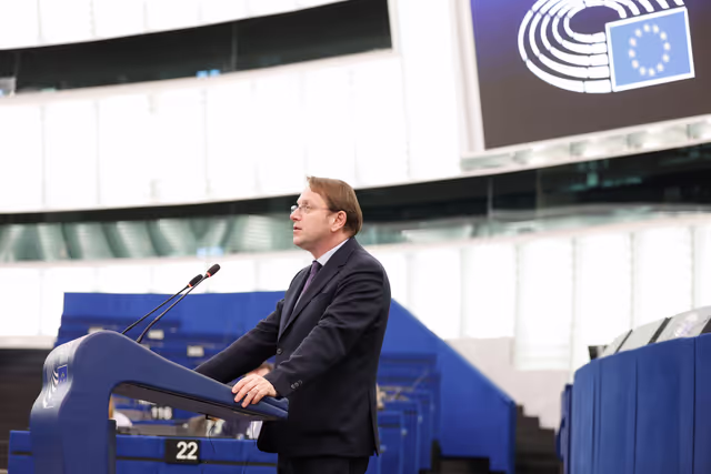 Fotografija 29: EP Plenary session - Commission statement - Breeders’ protests following a lumpy-skin-disease outbreak in France