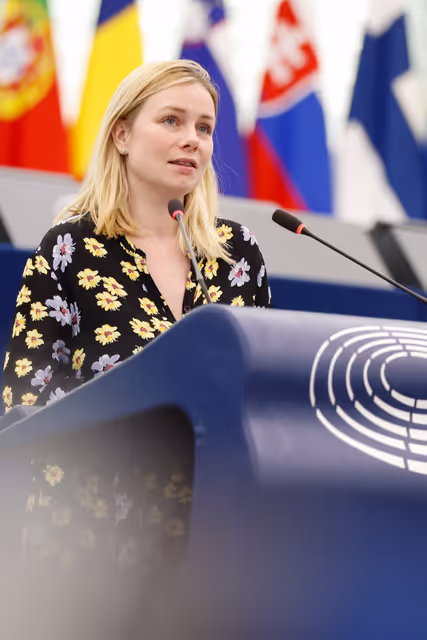 Fotografija 16: EP Plenary session - Commission statement - Breeders’ protests following a lumpy-skin-disease outbreak in France: implications on the EU approach on sanitary and on animal health