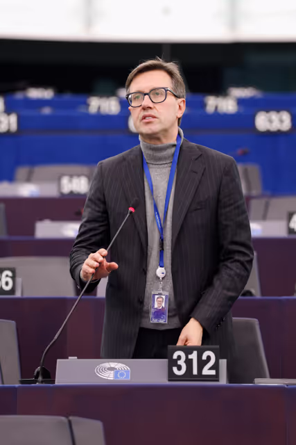 Foto 49: EP Plenary session - Presentation of the European Affordable Housing Plan