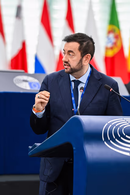 EP Plenary session - Digitalisation, artificial intelligence and algorithmic management in the workplace – shaping the future of work