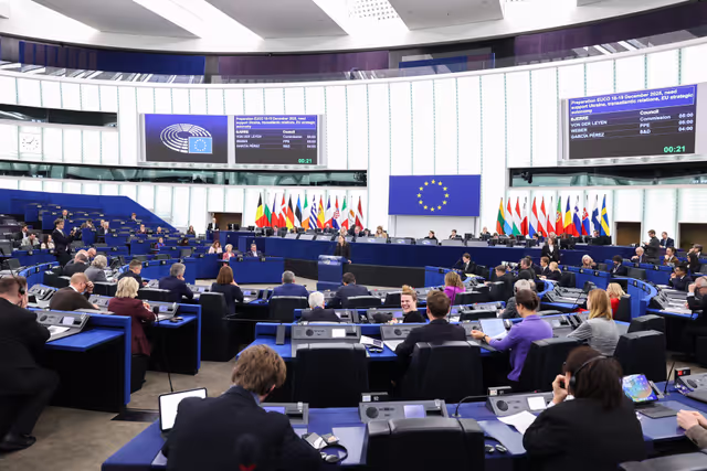 Photo 13: EP Plenary session - Preparation of the European Council meeting of 18-19 December 2025