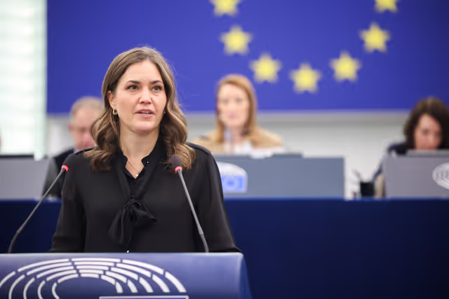 Photo 16: EP Plenary session - Preparation of the European Council meeting of 18-19 December 2025