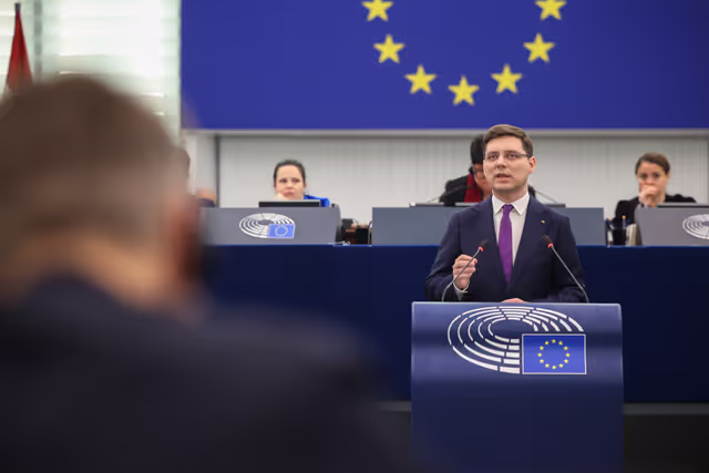 Photo 14: EP Plenary session - Preparation of the European Council meeting of 18-19 December 2025
