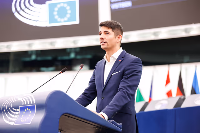 Photo 30: EP Plenary session - Preparation of the European Council meeting of 18-19 December 2025