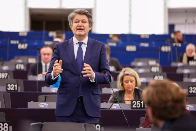 Photo 9: EP Plenary session - Preparation of the European Council meeting of 18-19 December 2025