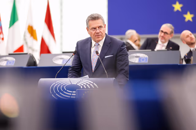 Photo 6: EP Plenary session - Preparation of the European Council meeting of 18-19 December 2025