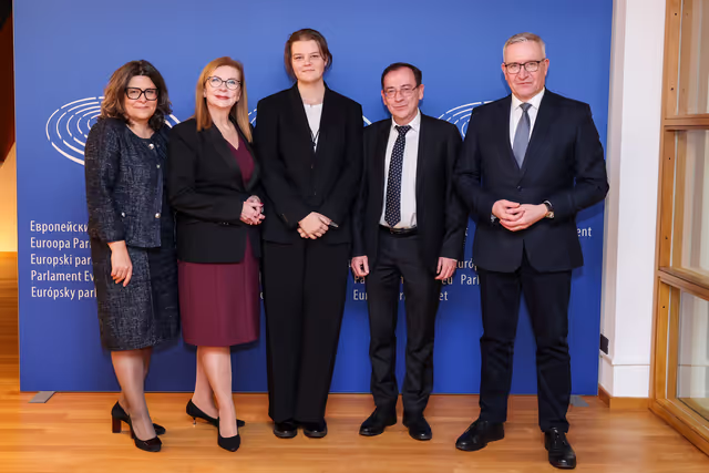 Sakharov Prize 2025 - Malgorzata Gosiewska, Chair of the Delegation for relations with Belarus, meets with of Andrzej Poczobut’s representatives