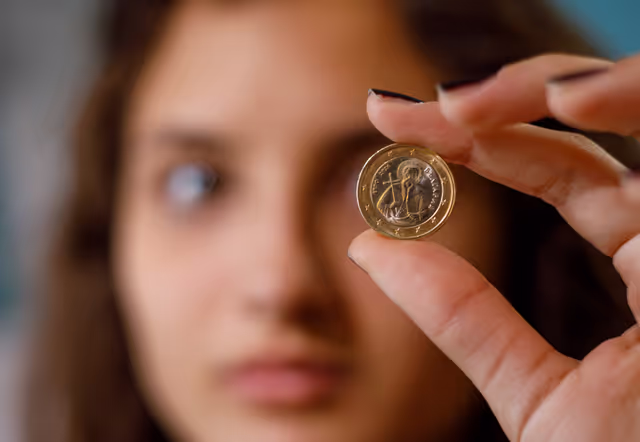 Fotó 13: Preparing for the Adoption of the Euro in Sofia (Bulgaria)