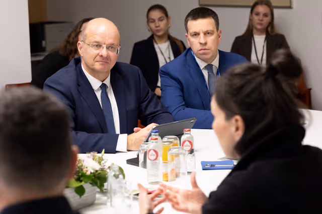 Zdjęcie 20: DEEA delegation meets with a delegation of Greenlandic MPs