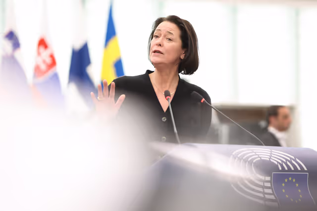 Foto 14: EP Plenary session - Motion of censure on the European Commission