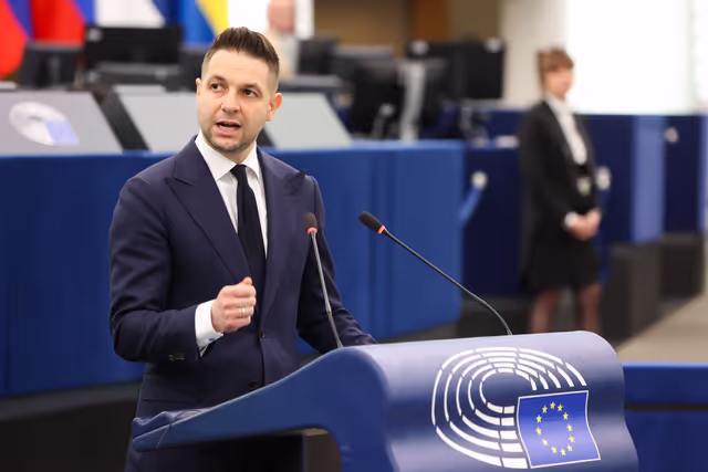 Foto 9: EP Plenary session - Motion of censure on the European Commission