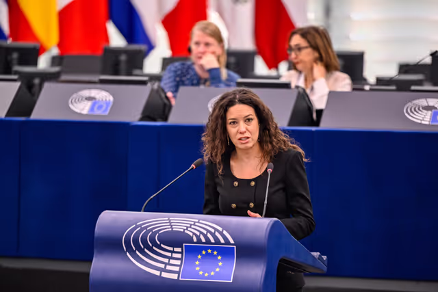 Nuotrauka 38: EP Plenary session - Tackling AI deepfakes and sexual exploitation on social media by making full use of the EU’s digital rules