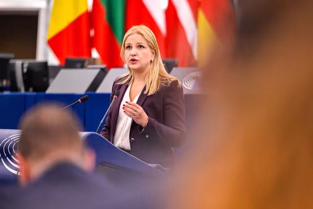 Nuotrauka 31: EP Plenary session - Tackling AI deepfakes and sexual exploitation on social media by making full use of the EU’s digital rules