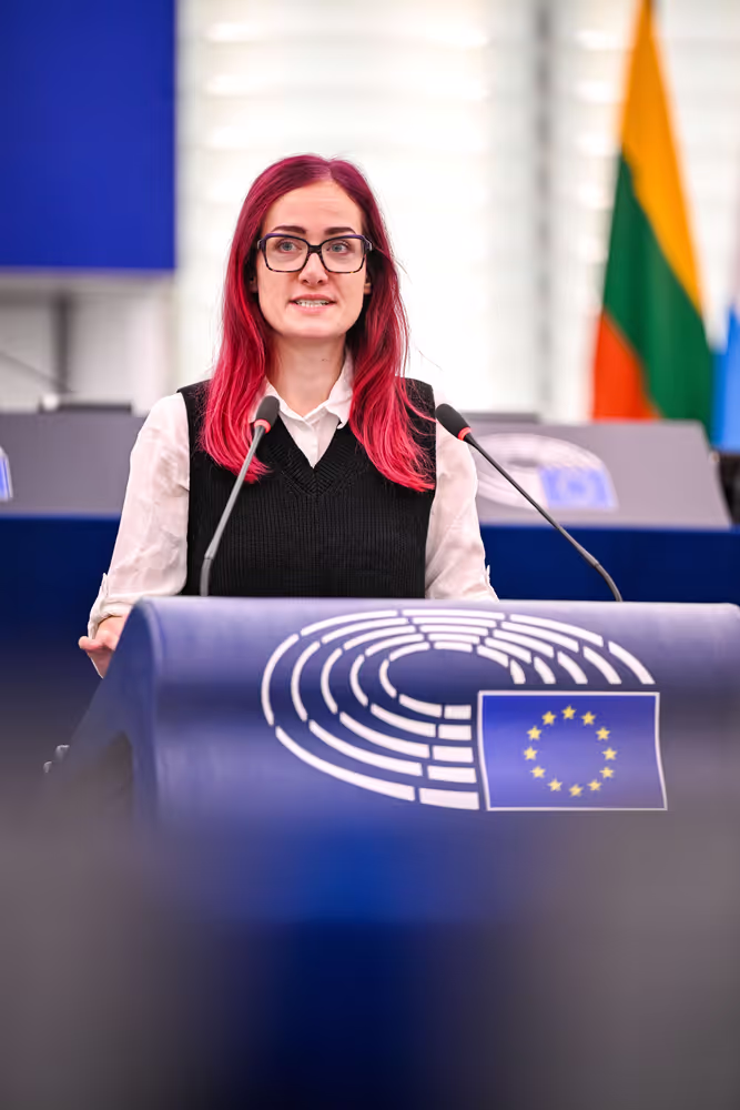 EP Plenary session - Tackling AI deepfakes and sexual exploitation on social media by making full use of the EU’s digital rules