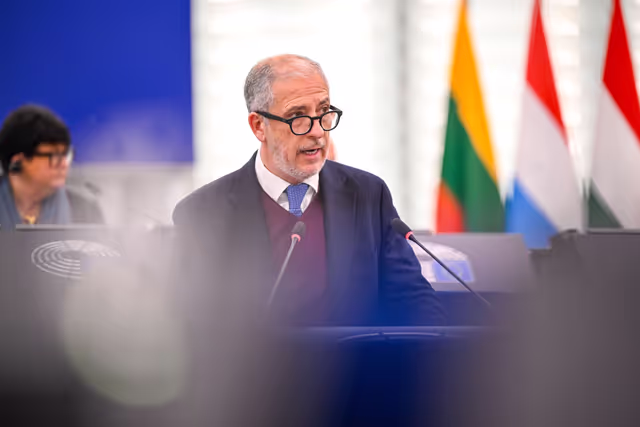 Nuotrauka 16: EP Plenary session - Tackling AI deepfakes and sexual exploitation on social media by making full use of the EU’s digital rules