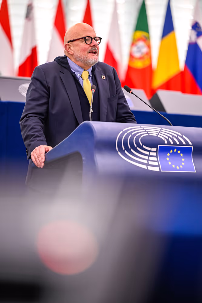 EP Plenary session - Tackling AI deepfakes and sexual exploitation on social media by making full use of the EU’s digital rules