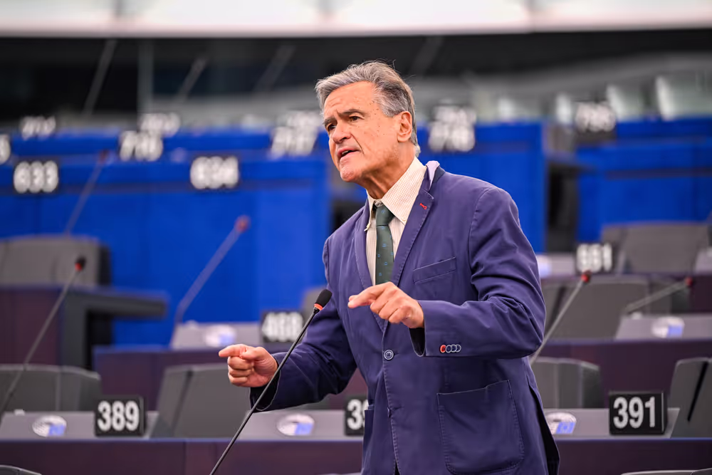 EP Plenary session - Tackling AI deepfakes and sexual exploitation on social media by making full use of the EU’s digital rules