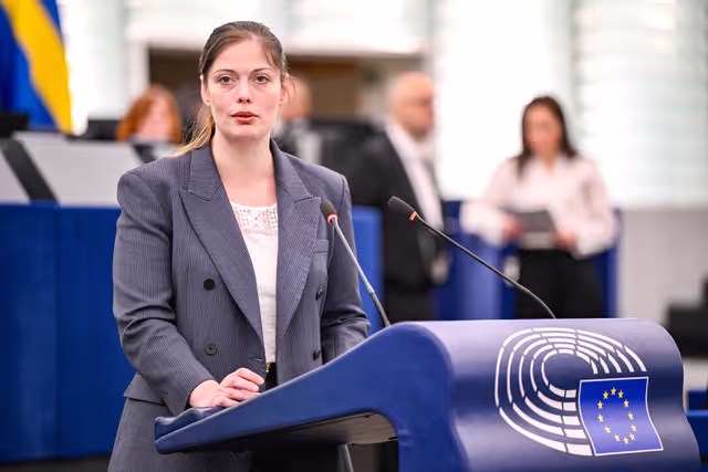 Nuotrauka 11: EP Plenary session - Tackling AI deepfakes and sexual exploitation on social media by making full use of the EU’s digital rules