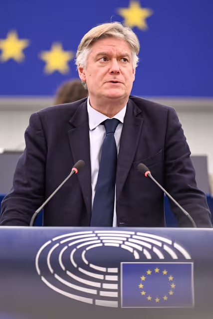 Fotografia 27: EP Plenary session - Brutal repression against protesters in Iran