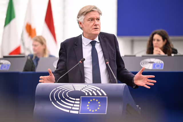 Fotografia 26: EP Plenary session - Brutal repression against protesters in Iran