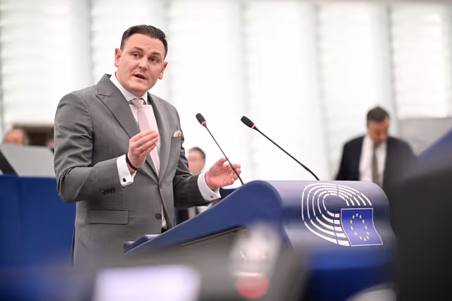 Fotografia 11: EP Plenary session - Brutal repression against protesters in Iran