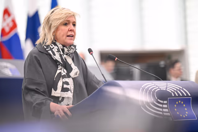 Fotografia 5: EP Plenary session - Brutal repression against protesters in Iran