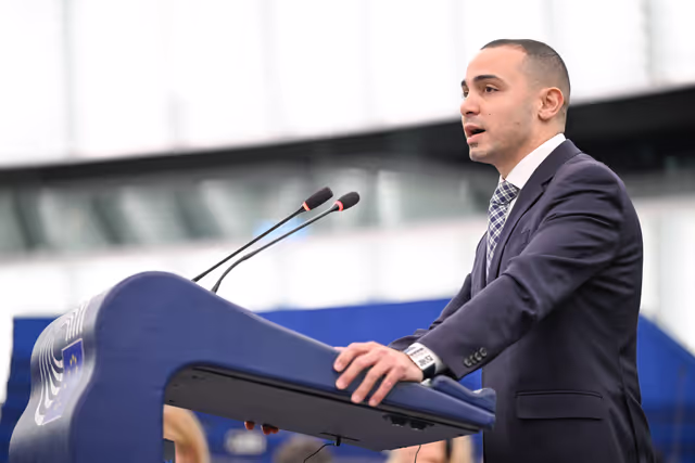 Fotografia 49: EP Plenary session - Brutal repression against protesters in Iran