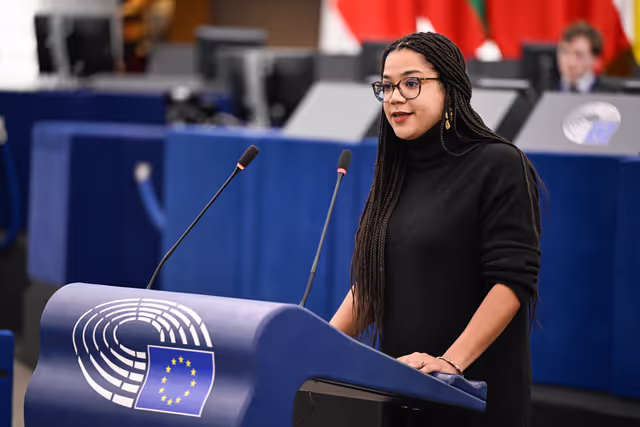 Fotografia 36: EP Plenary session - Brutal repression against protesters in Iran
