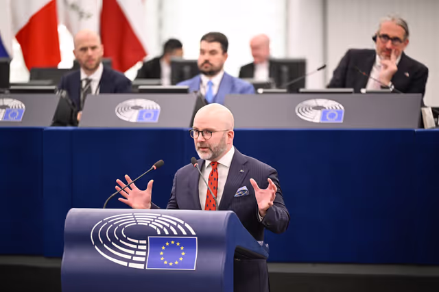 Fotografia 30: EP Plenary session - Brutal repression against protesters in Iran