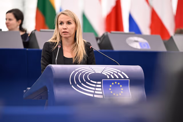 Fotografia 25: EP Plenary session - Brutal repression against protesters in Iran