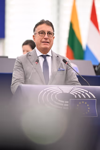 Fotografia 23: EP Plenary session - Brutal repression against protesters in Iran