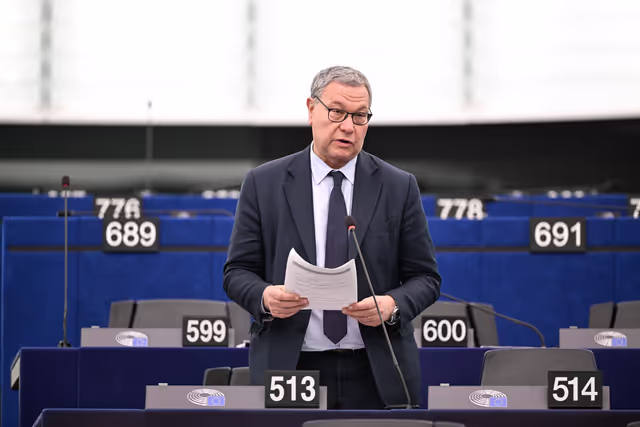 Fotografia 5: EP Plenary session - Brutal repression against protesters in Iran