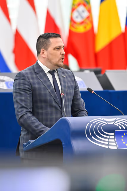 Photo 28 : EP Plenary session - Pending approval of the Hungarian national plan for Security Action for Europe (SAFE) funding