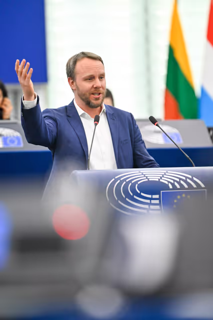 Photo 19 : EP Plenary session - Pending approval of the Hungarian national plan for Security Action for Europe (SAFE) funding