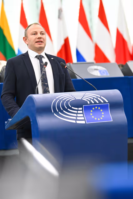 Photo 4 : EP Plenary session - Pending approval of the Hungarian national plan for Security Action for Europe (SAFE) funding