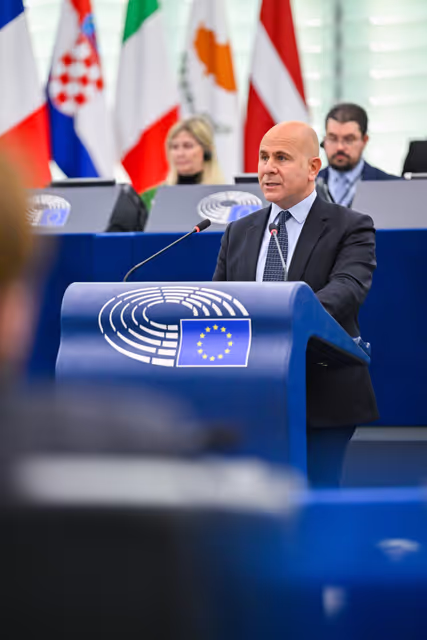 Foto 39: EP Plenary session - Restoring control of migration: returns, visa policy and third-country cooperation